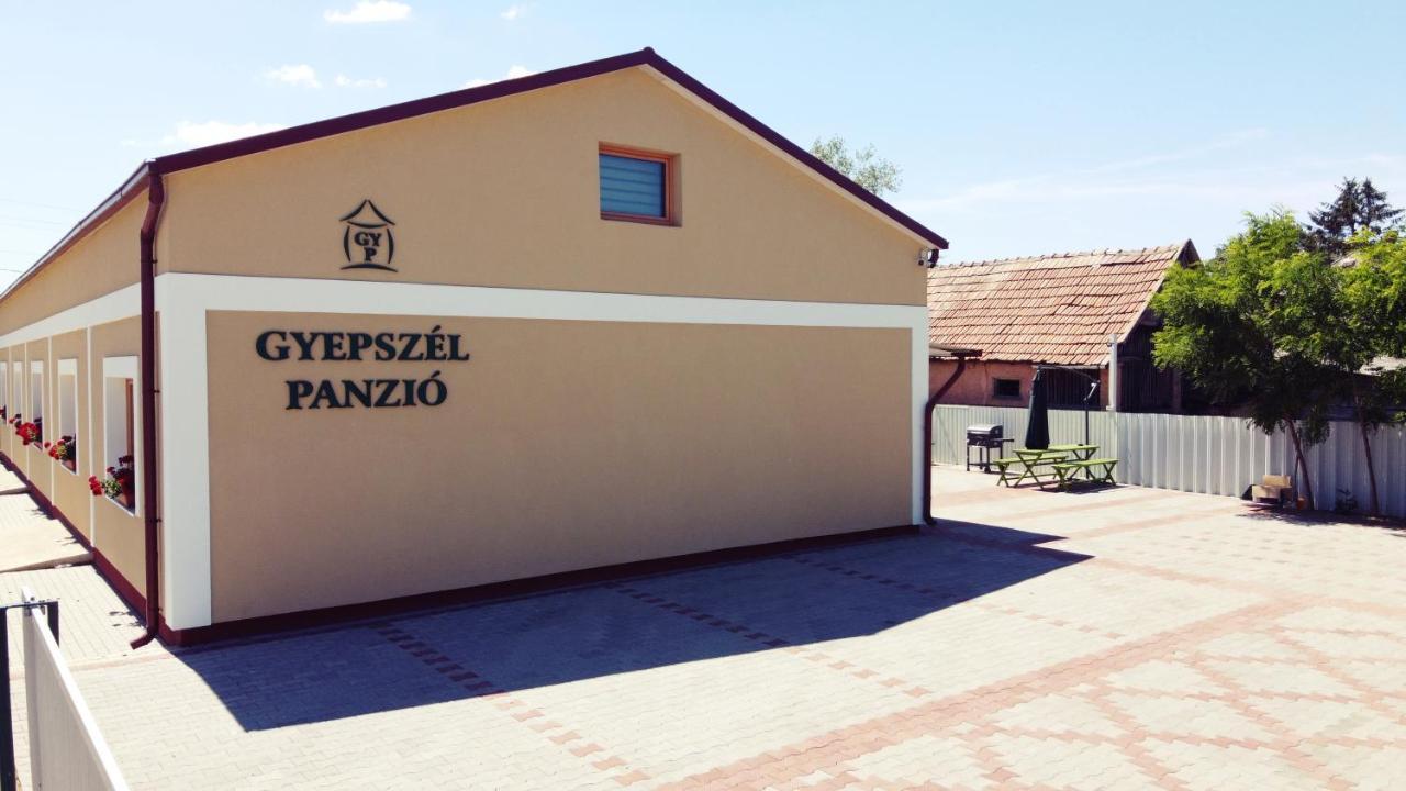 Gyepszel Panzio Tokaj Bed & Breakfast Exterior foto